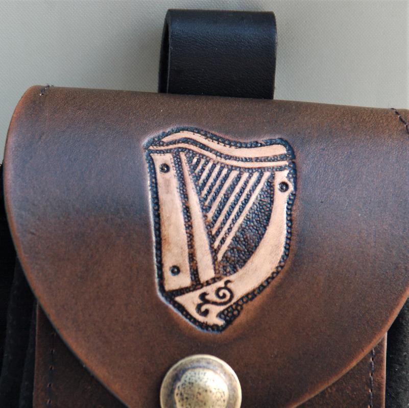 Lederwelten keltische Harfe Gürteltaschen